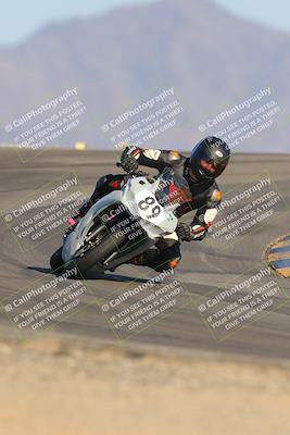 media/Oct-07-2023-CVMA (Sat) [[f84d08e330]]/Race 13 500 Supersport-350 Supersport/